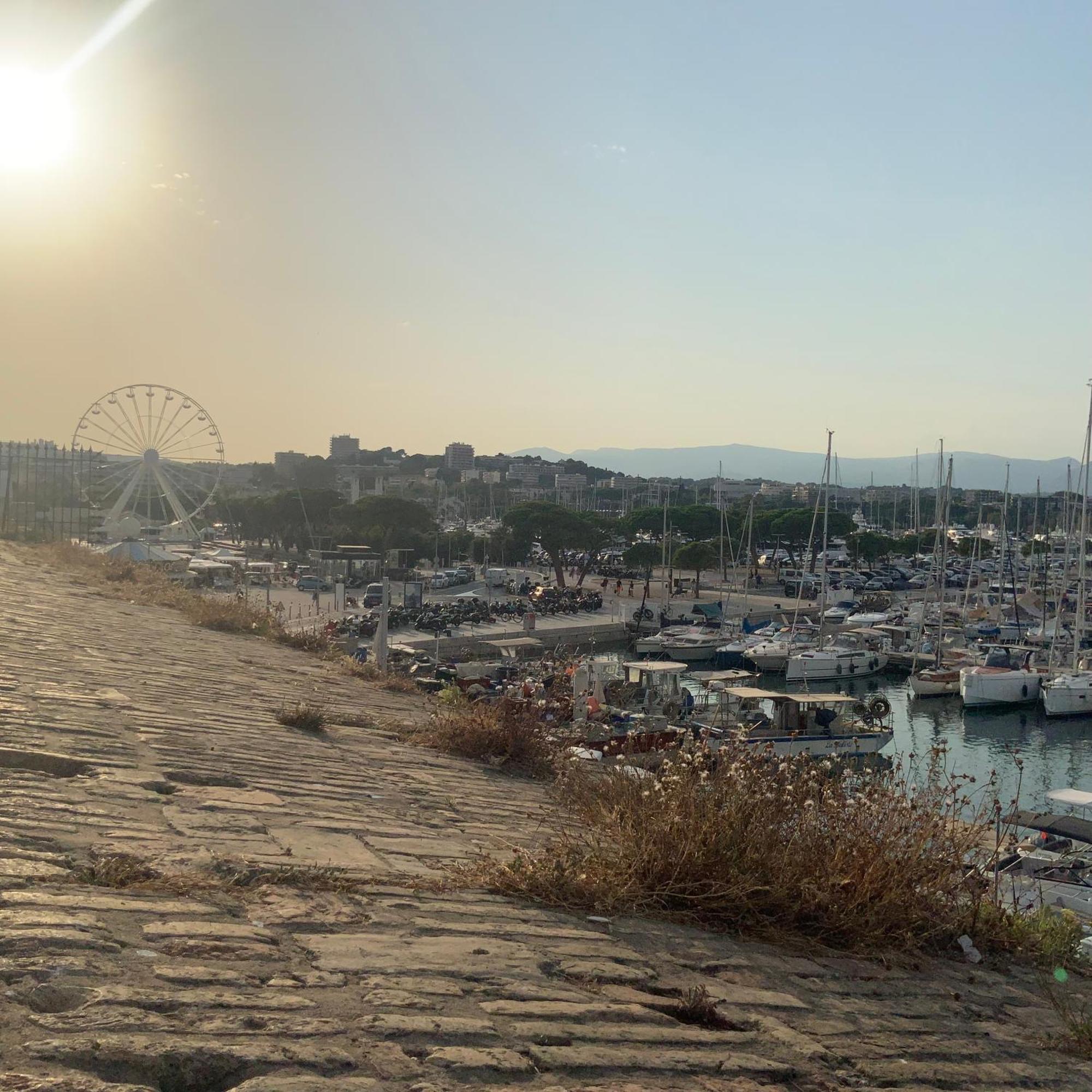 Escapade Antiboise Avec Parking Inclus Antibes